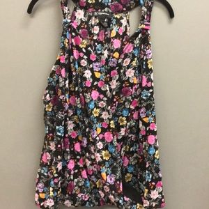 Gorgeous INC Woman Floral Size 0X Sleeveless Top